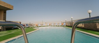 Queens Valley Hotel, Restaurants, Bars and Spa Luxor