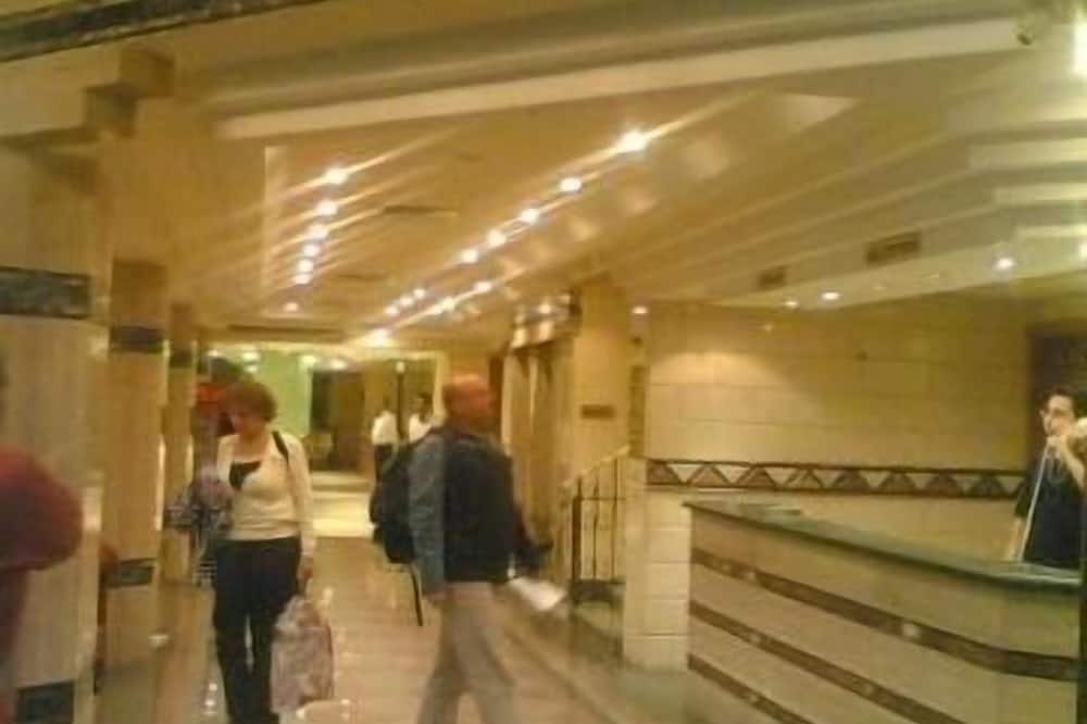Queens Valley Hotel, Restaurants, Bars and Spa Luxor