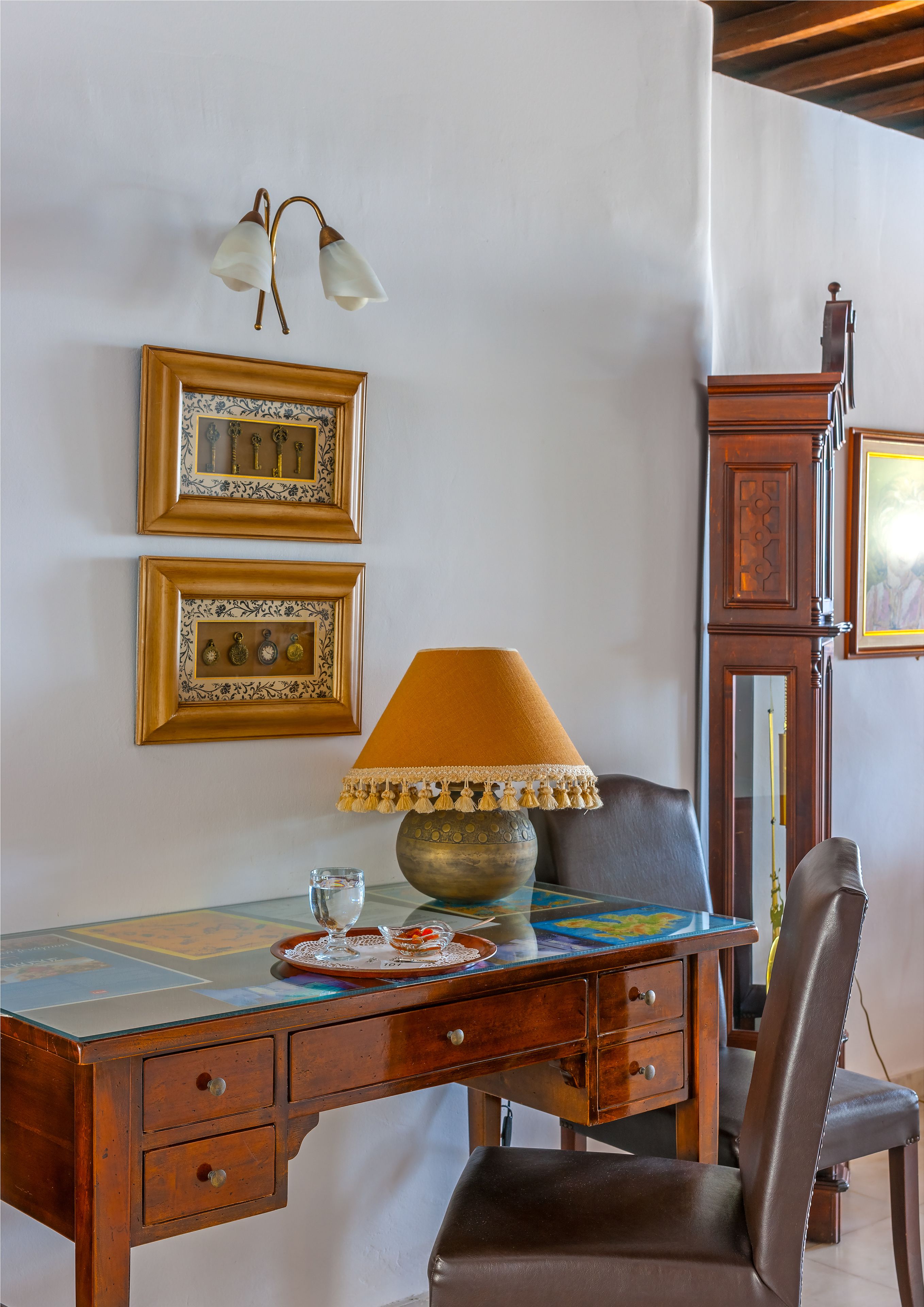 economy double room | premium bedding, in-room safe, desk, iron/ironing board