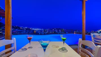 Bar ved poolen