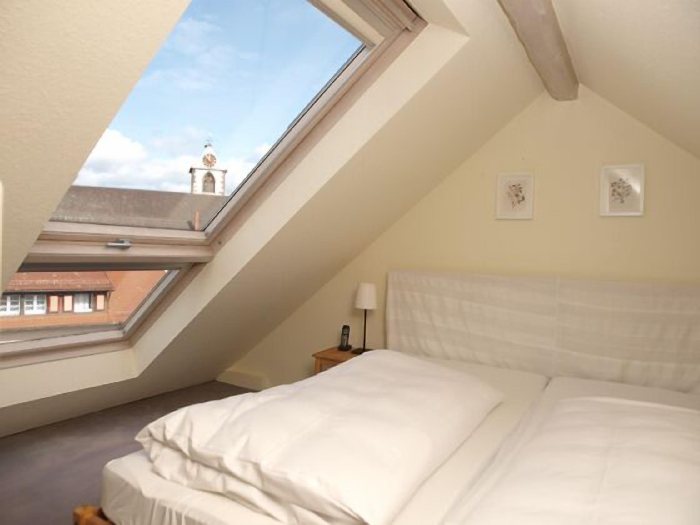 Maisonette Suite | Allergikerbettwaren, Zimmersafe, individuell dekoriert