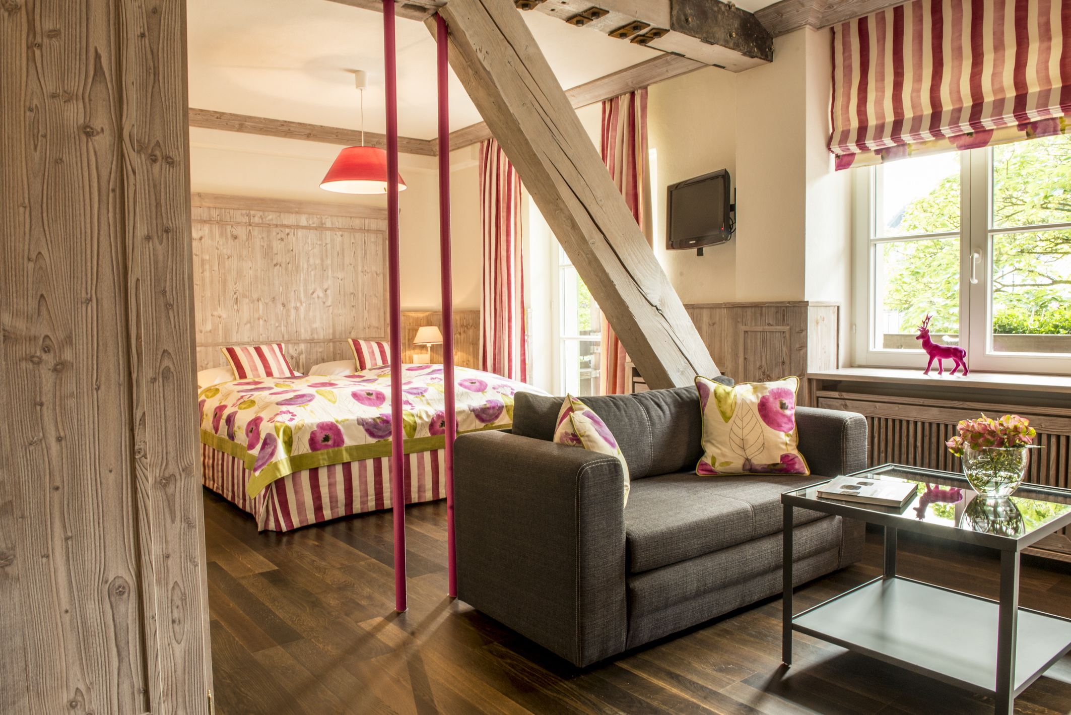 comfort double room, 1 king bed | hypo-allergenic bedding, in-room safe, individually decorated