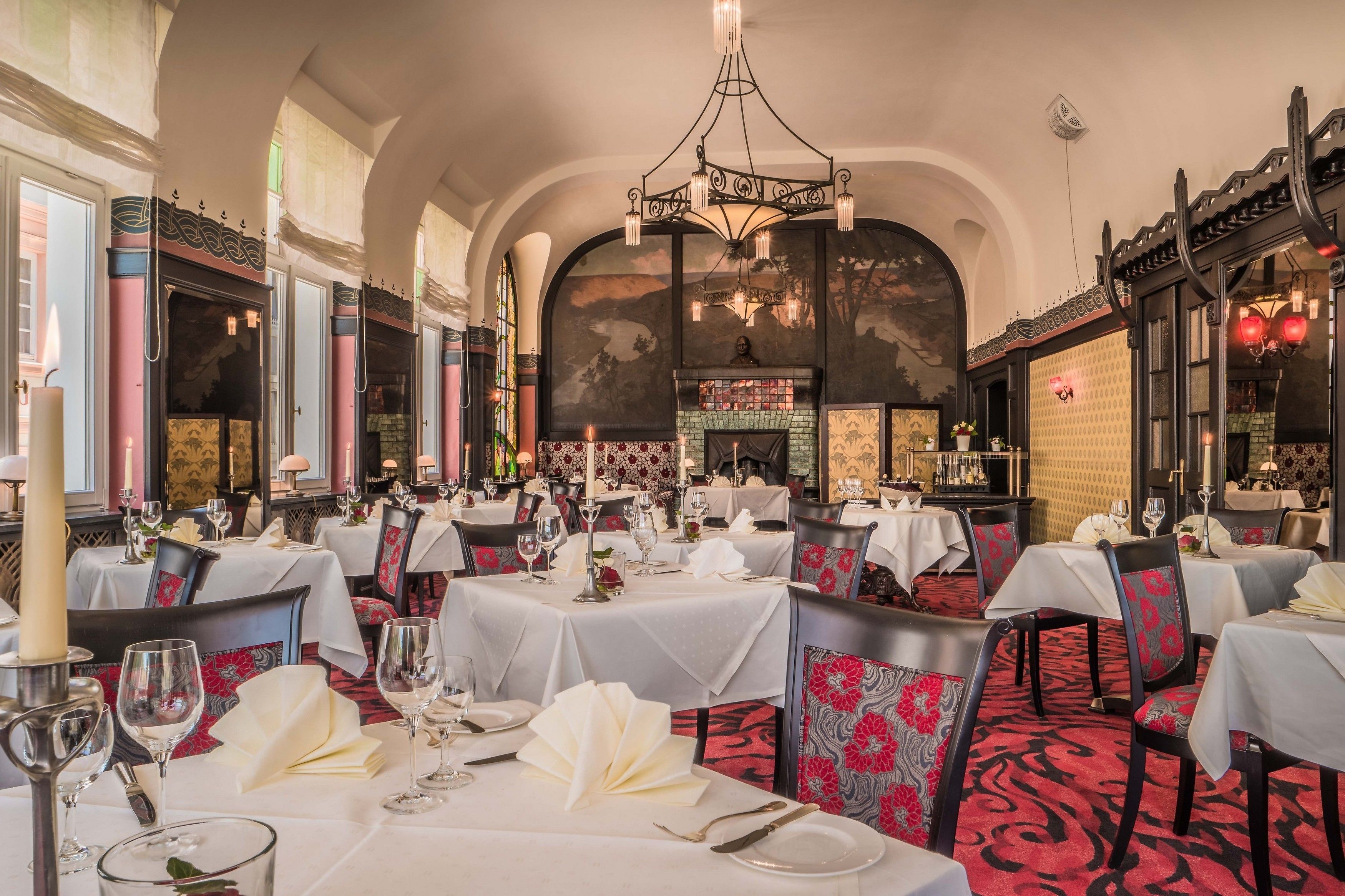 breakfast, lunch, dinner served; regional cuisine