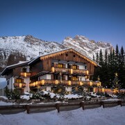 Lajadira Hotel & Spa
