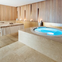 Bồn tắm spa riêng