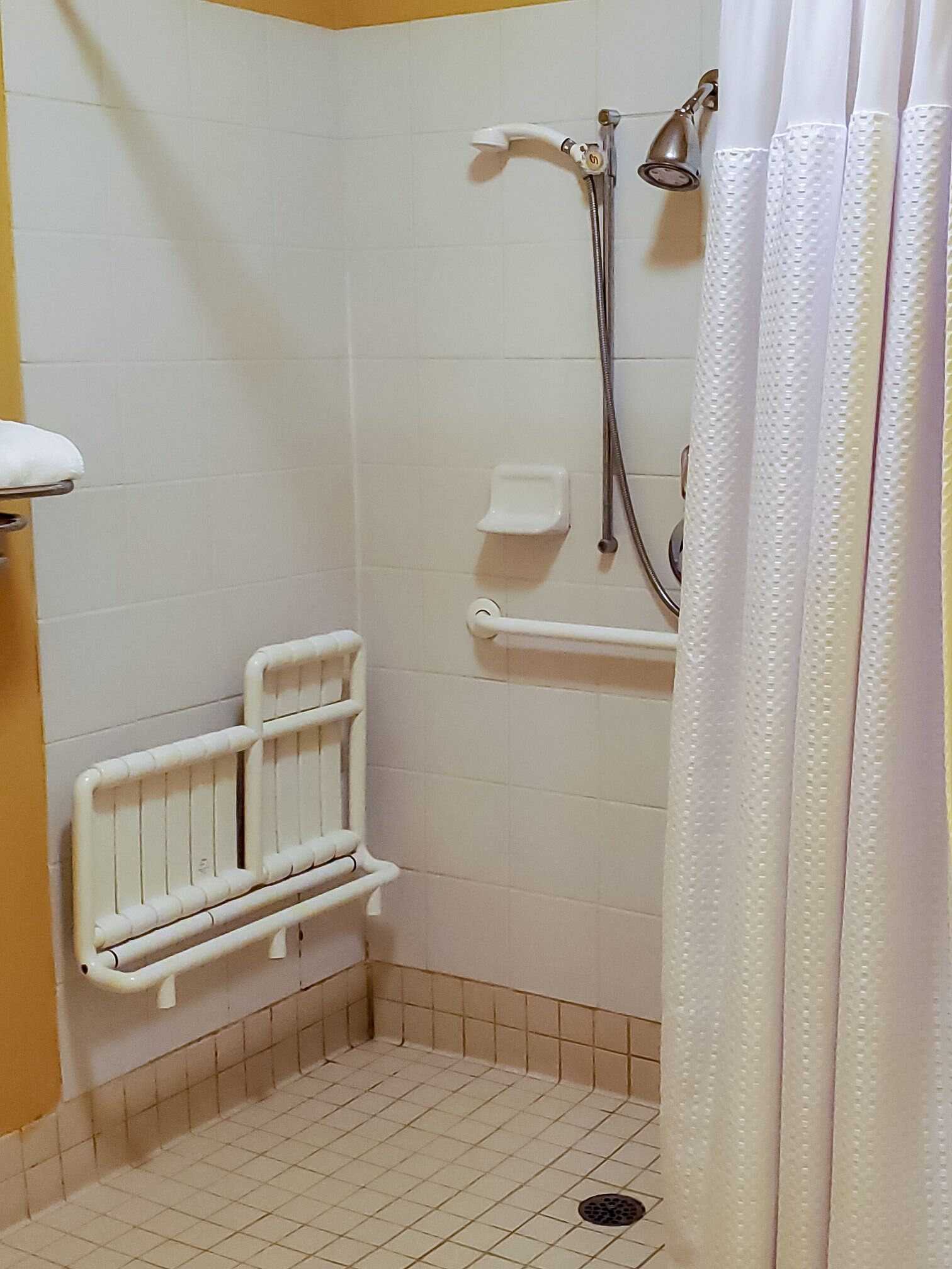 studio, 1 king bed with sofa bed (mobility/hearing accessible, tub) | bathroom | free toiletries, hair dryer, towels