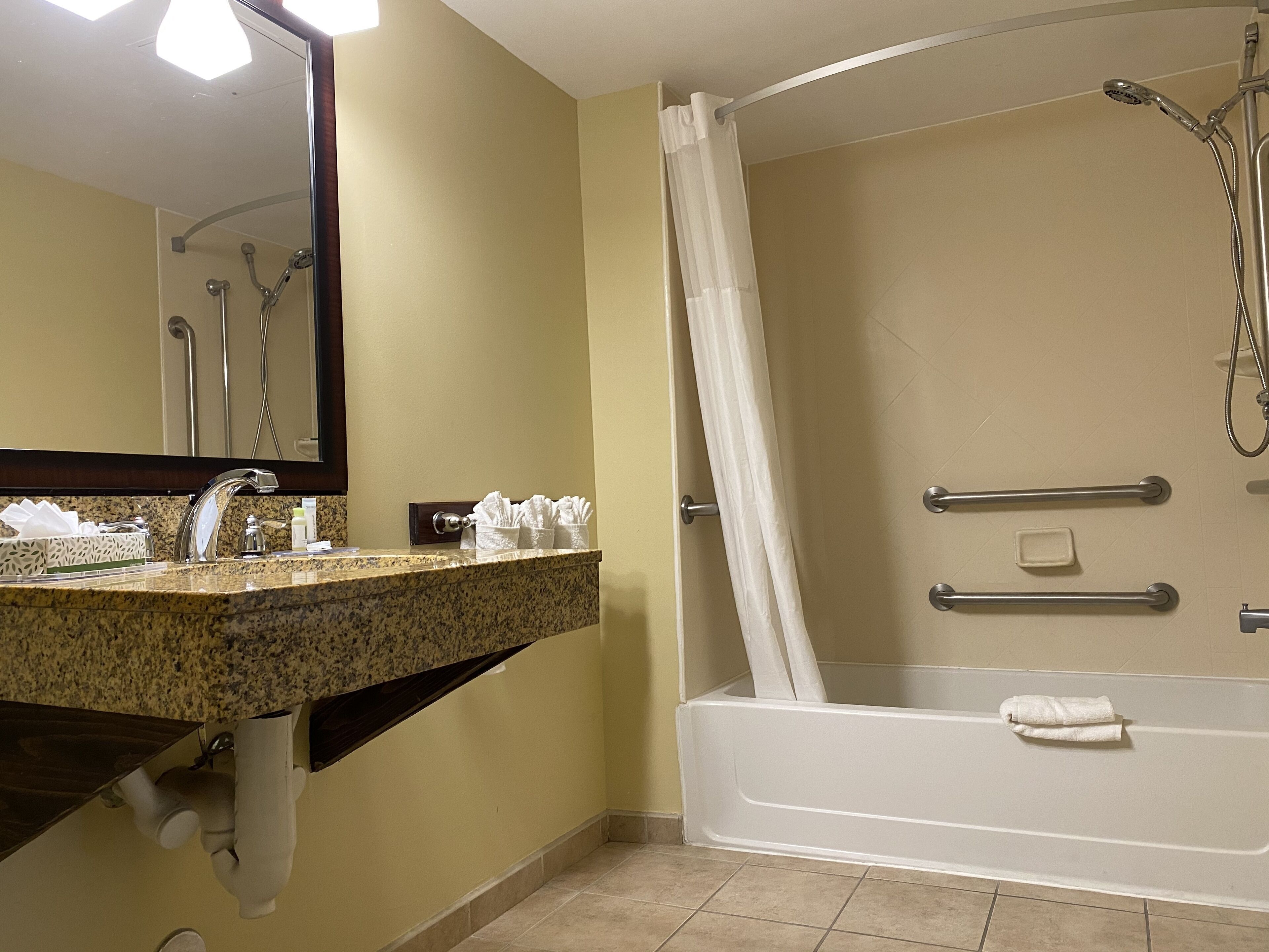 Bathroom | Free toiletries, hair dryer, towels