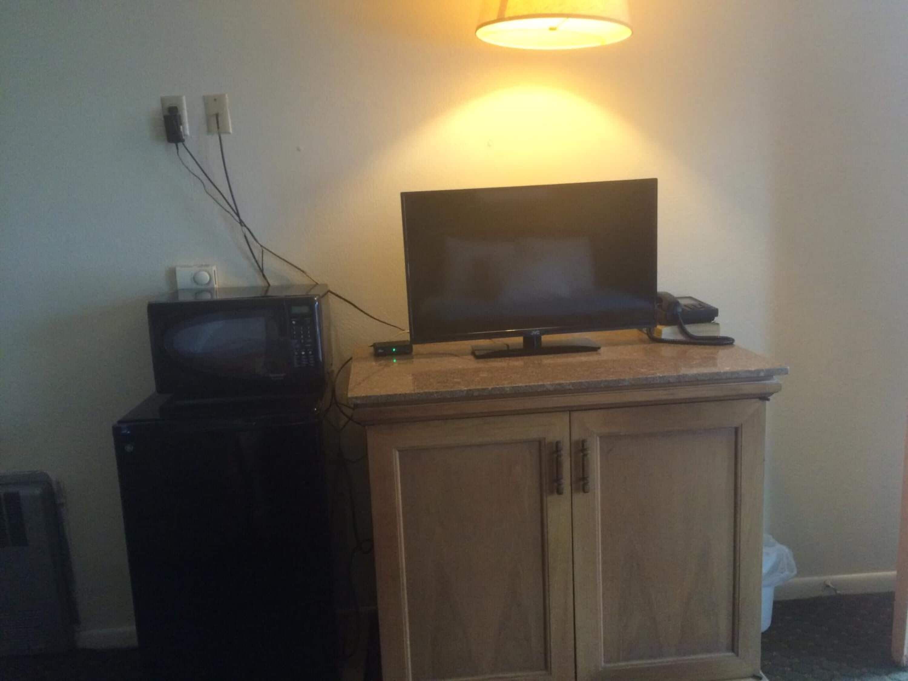 Desk, free WiFi, bed sheets, alarm clocks