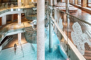 Sauna, hot tub, steam room, Turkish bath, body treatments, hydrotherapy