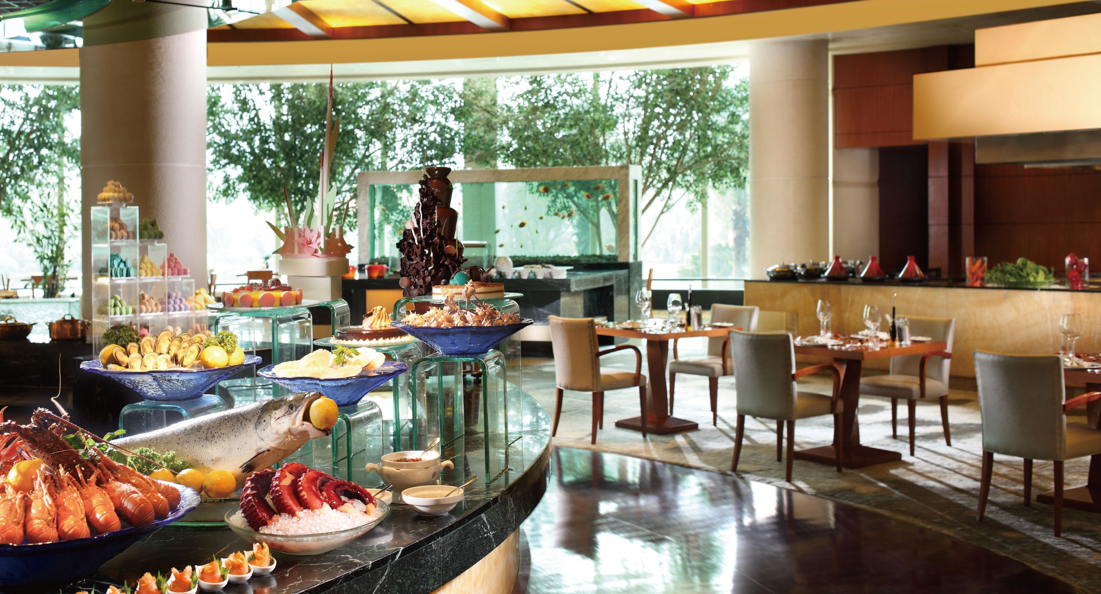 每日供應吃到飽早餐 (每人 CNY158)