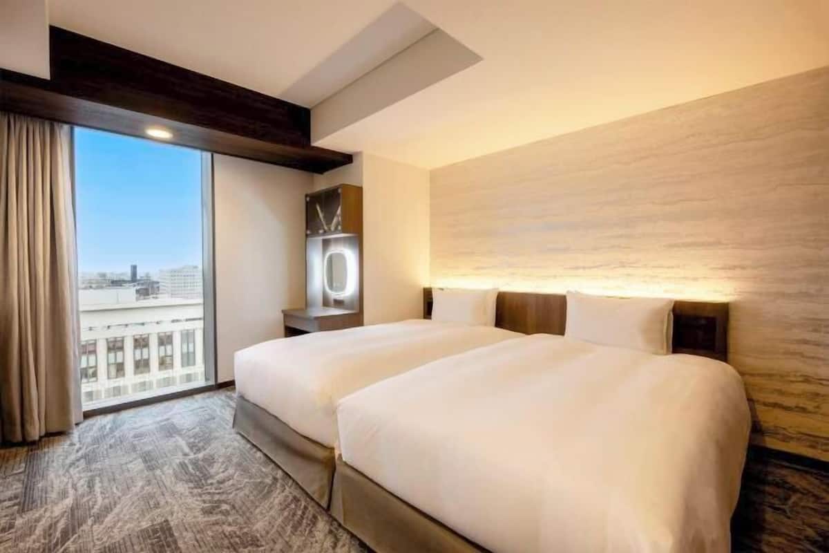 Dundyner, memory foam-senger, blendingsgardiner og wi-fi (inkludert)