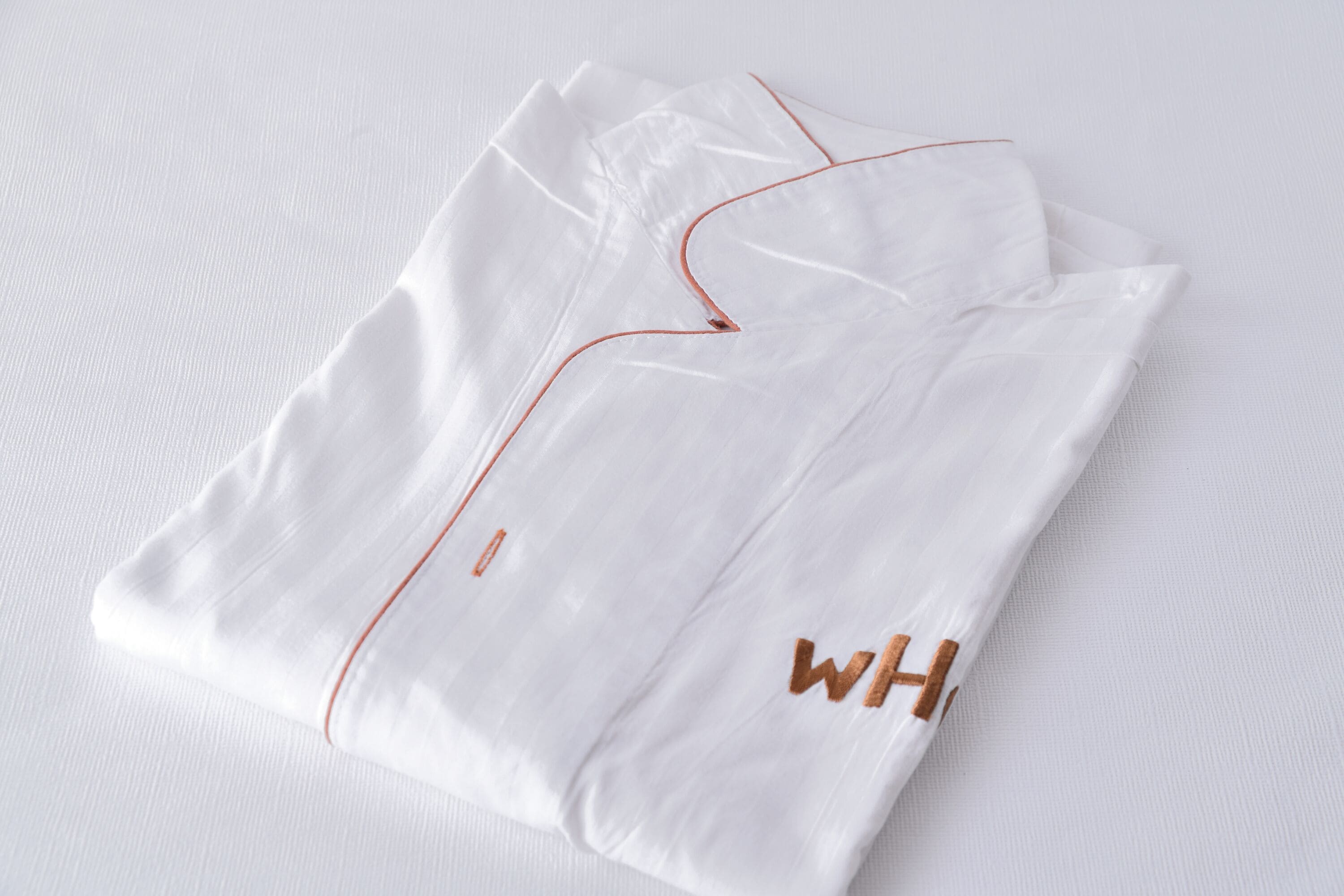 26-inch flat-screen tv with digital channels, tv, mp3 dock