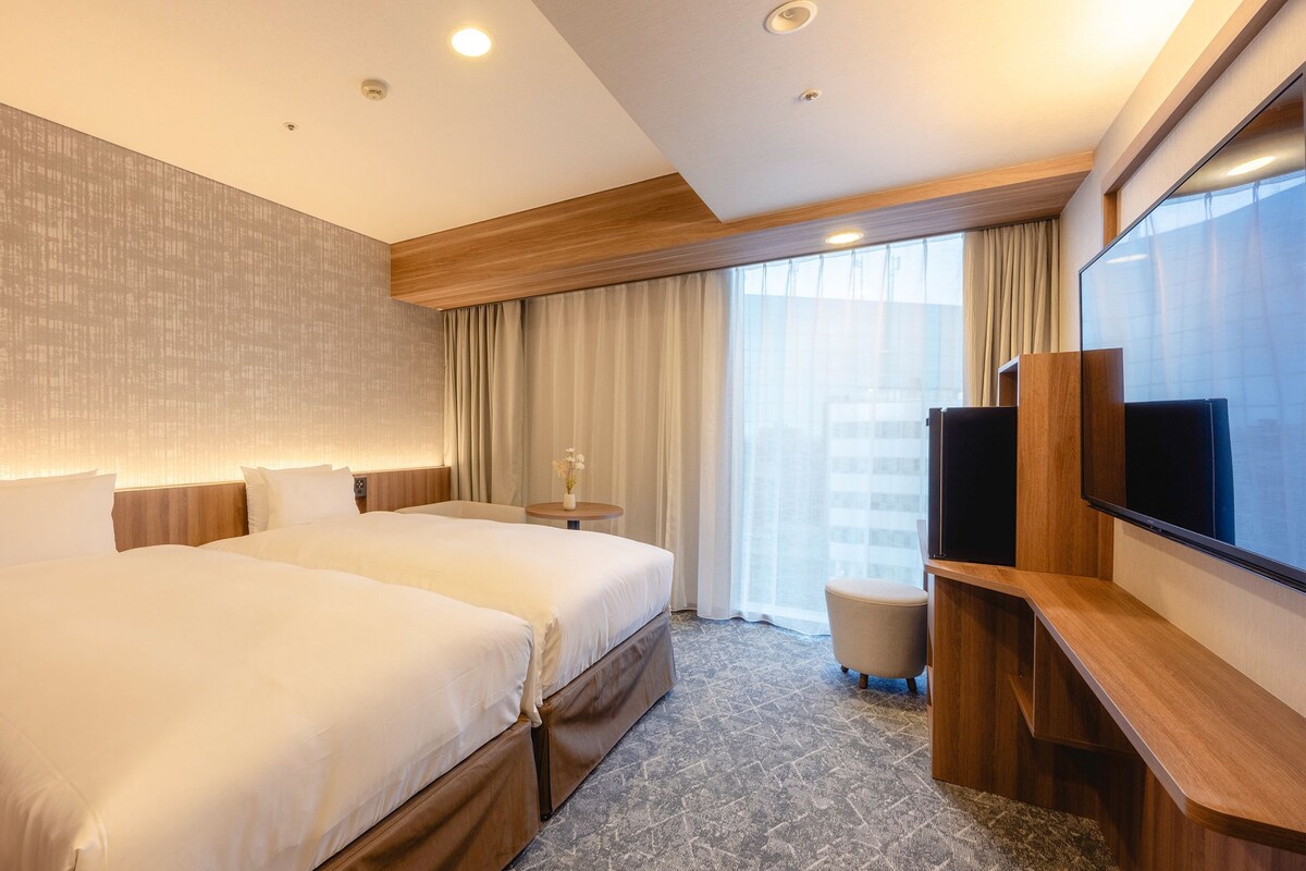 ห้องคอมฟอร์ททวิน, ปลอดบุหรี่, ใช้คลับเลานจ์ได้ (Executive Floor) | ผ้านวมขนเป็ด, เตียงเมมโมรีโฟม, ผ้าม่านกันแสง, Wi-Fi ฟรี