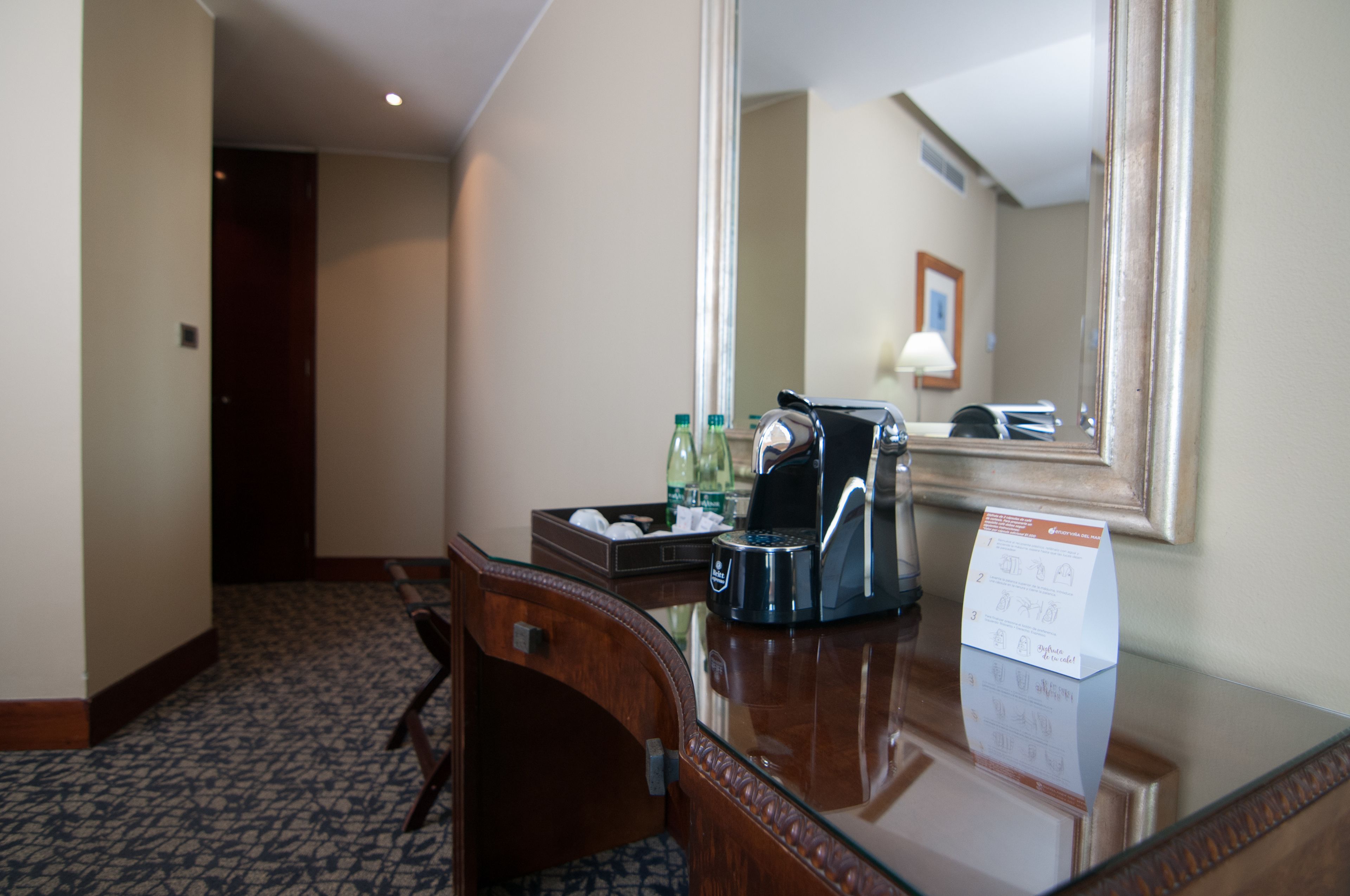 presidential suite, 1 king bed, non smoking | 1 bedroom, minibar, in-room safe, desk