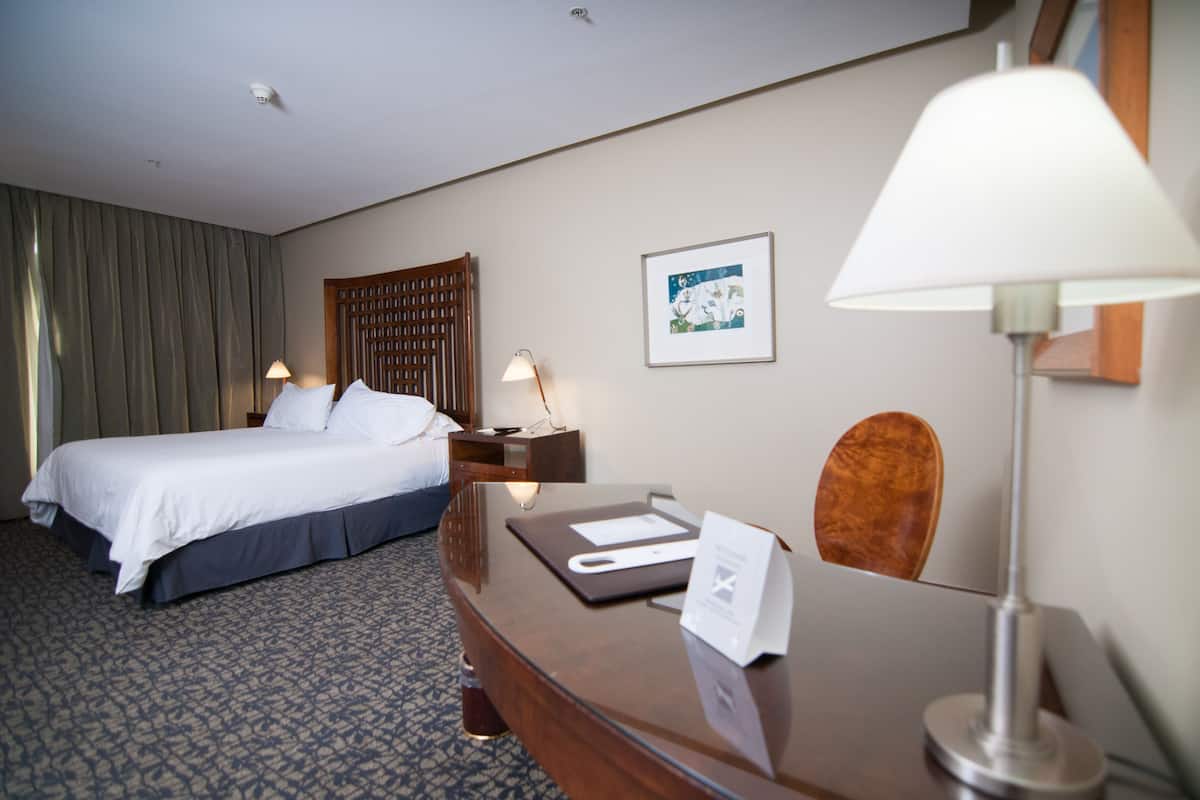 1 bedroom, minibar, in-room safe, desk