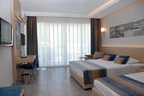 Minibar, safe på rommet og barnesenger (inkludert)