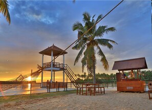 Estuary View Room | Premium bedding, memory foam beds, minibar, in-room safe