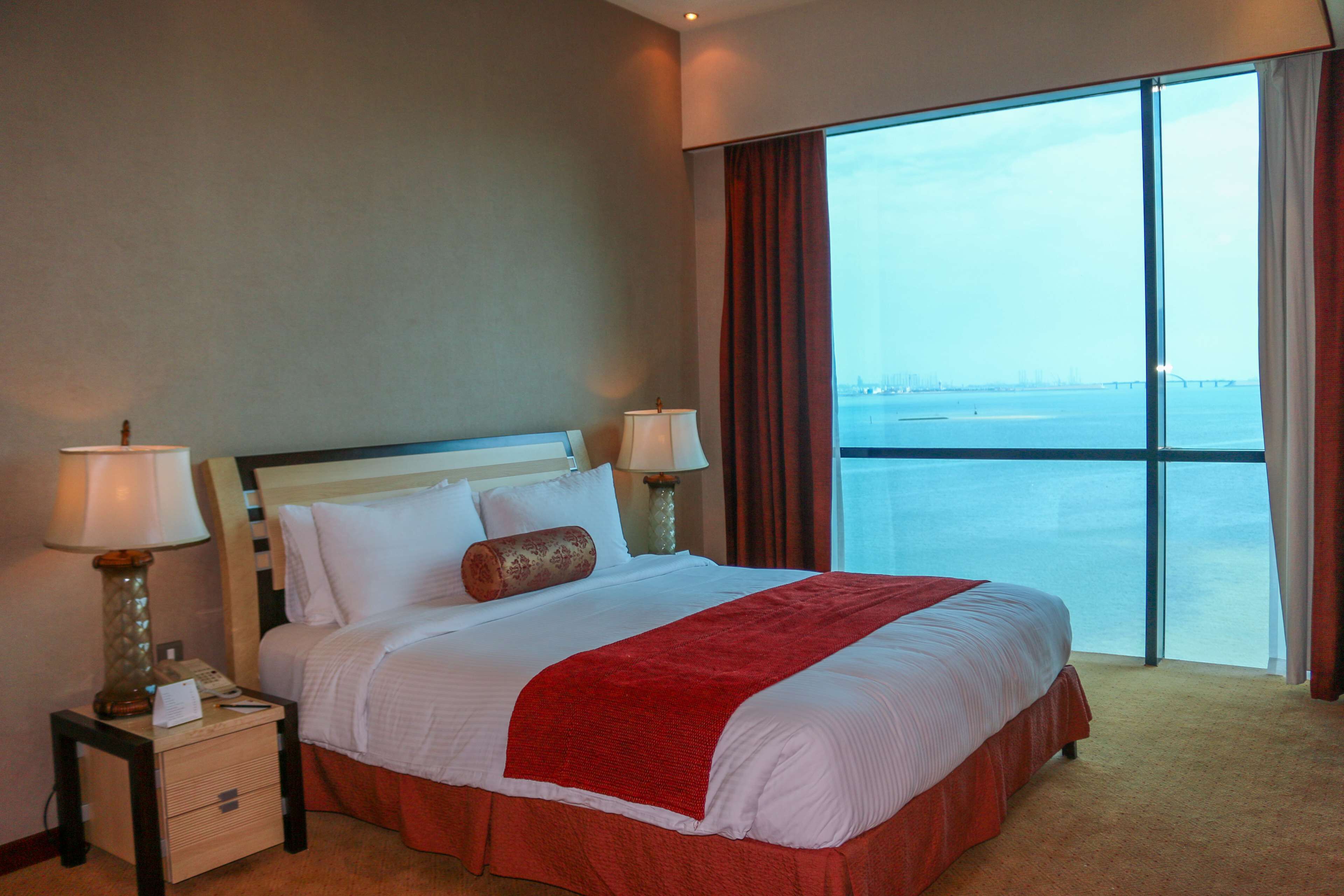 One Bedroom suite with Sea View