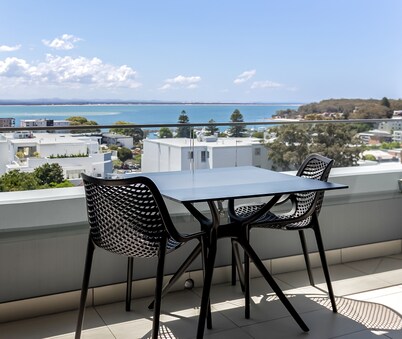 Oaks Nelson Bay Lure Suites