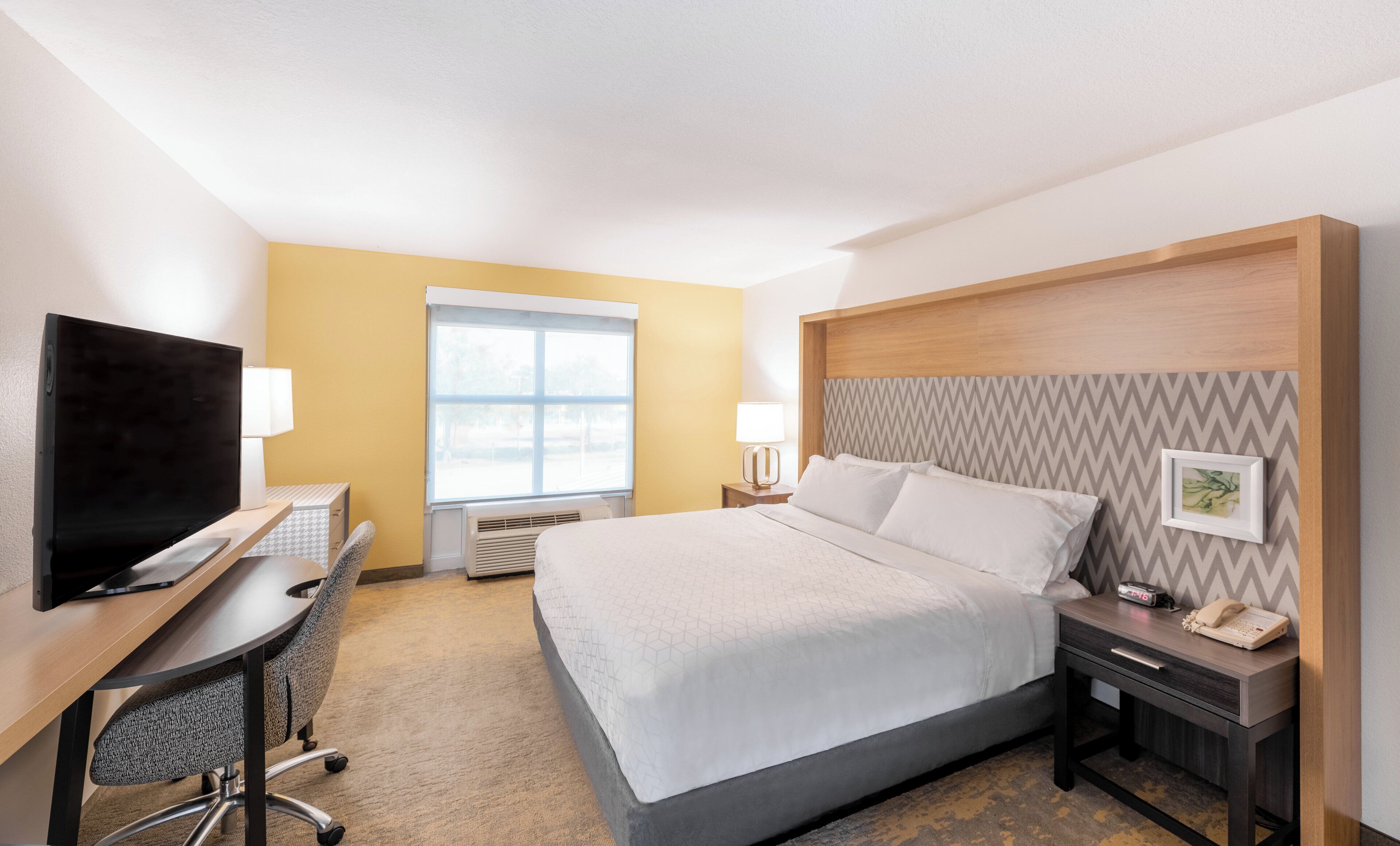 Standard Room, 1 King Bed | Desk, iron/ironing board, free cots/infant beds, rollaway beds