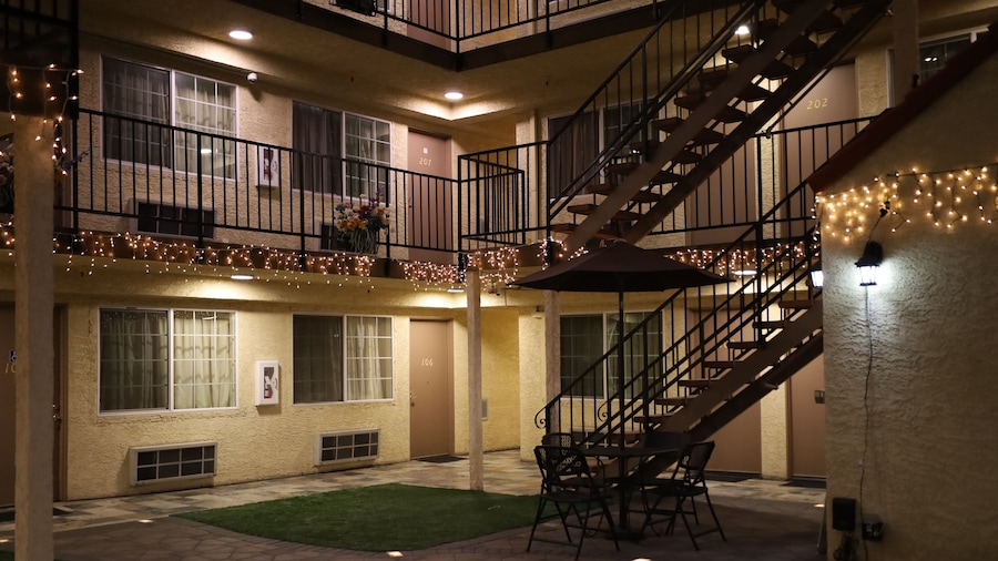 Lambert Inn