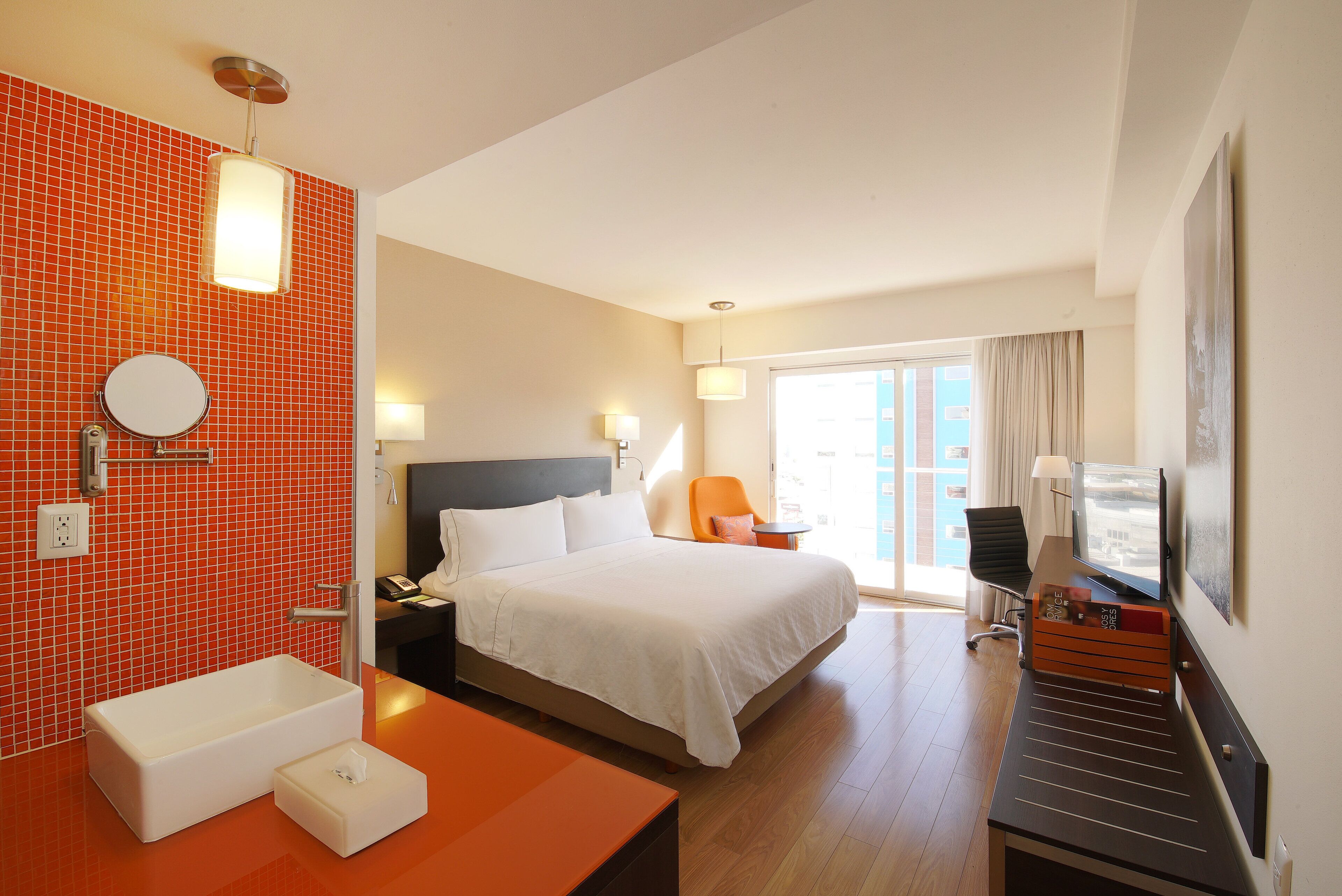 deluxe room, 1 king bed | property amenity