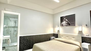 Minibar, soundproofing, free WiFi, bed sheets