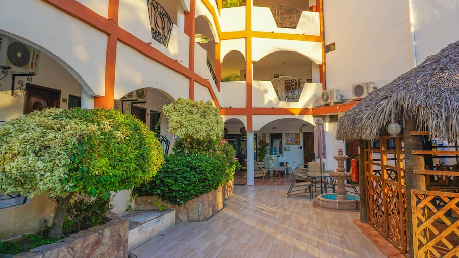 Hotel Las Fuentes