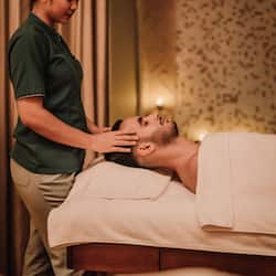 Behandlungsräume für Paare, Sauna, Whirlpool, Dampfbad