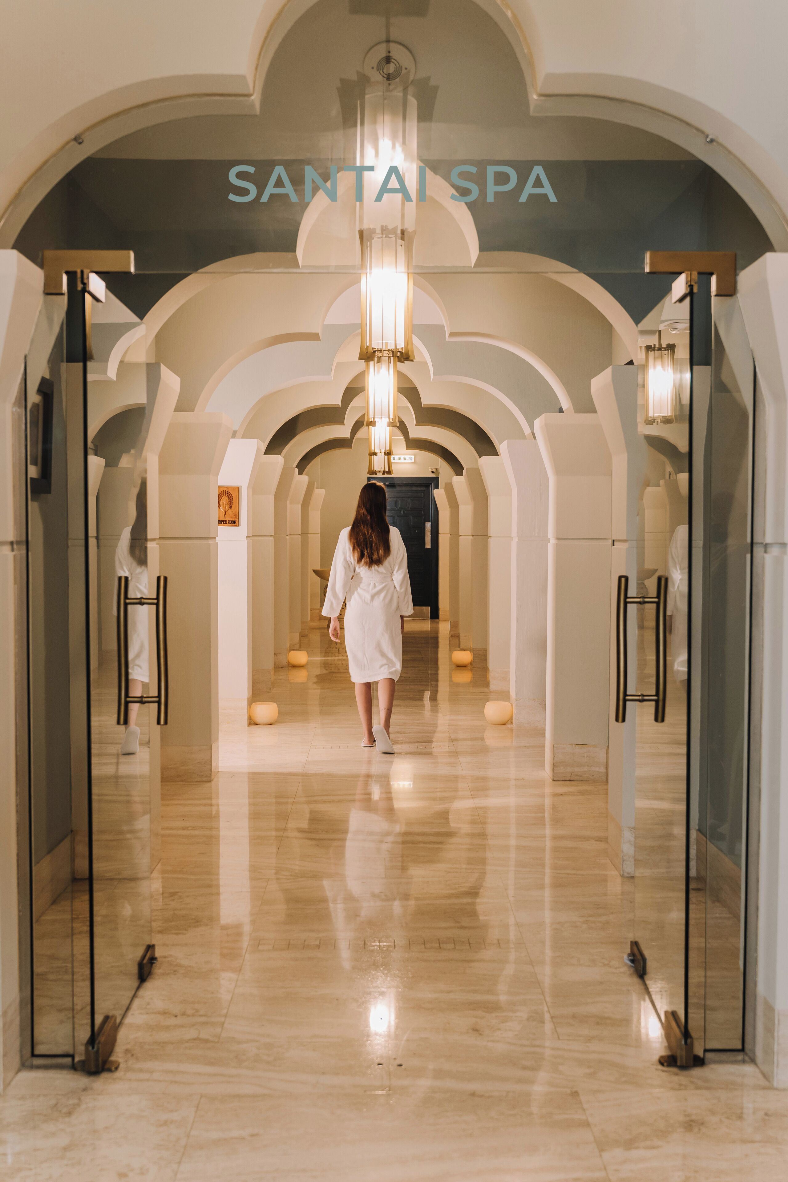 couples treatment room(s), sauna, hot tub, steam room, body treatments