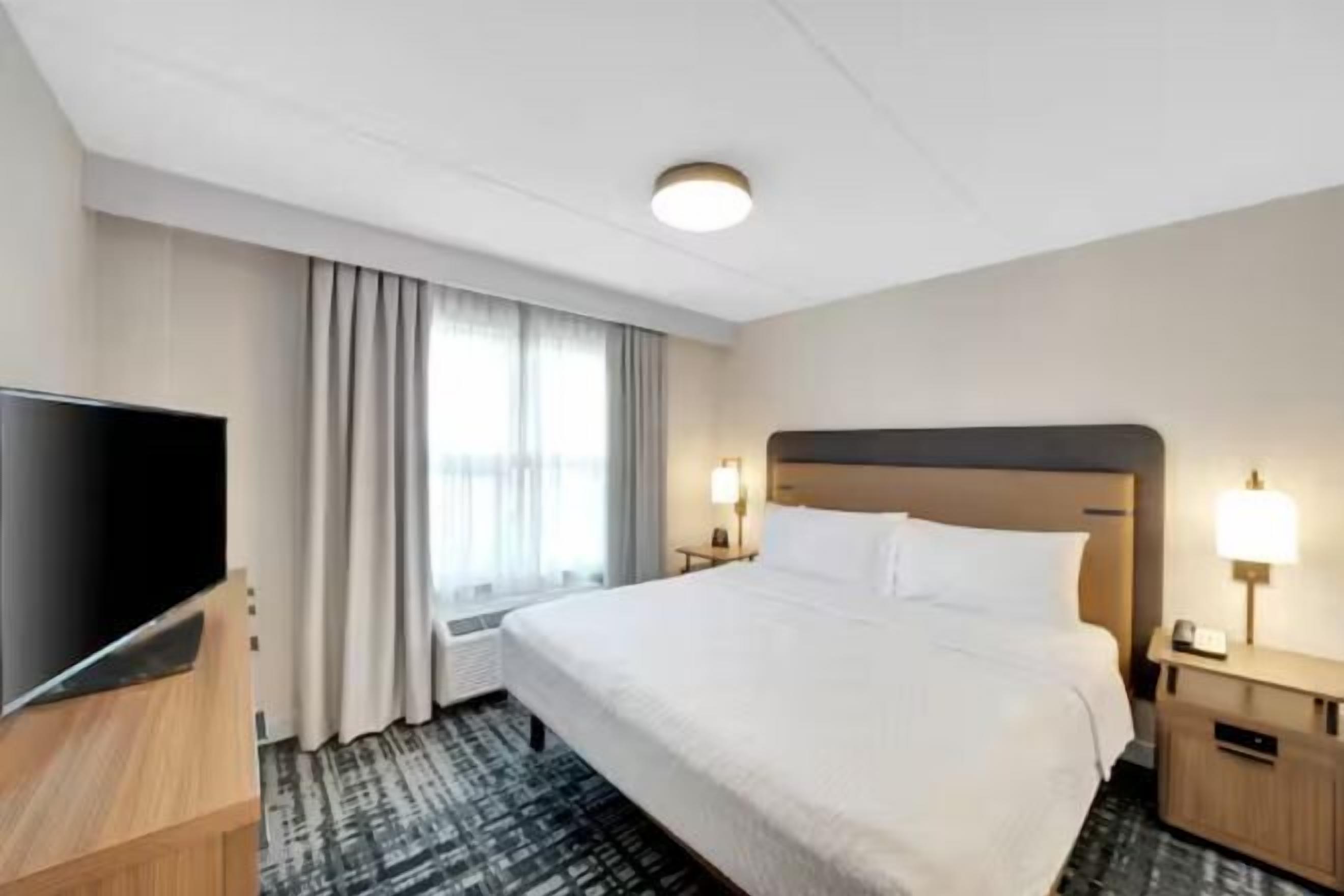 저자극성 침구, 객실 내 금고, 다리미/다리미판, 무료 유아용 침대