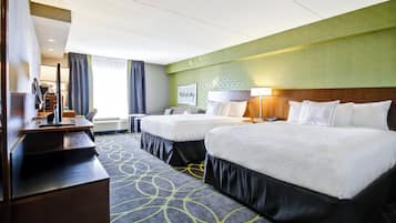 Studio Suite, Multiple Beds | Hypo-allergenic bedding, in-room safe, desk, blackout drapes