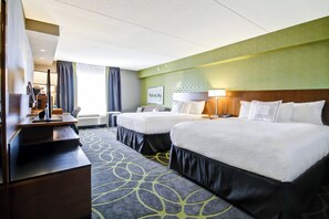 Studio Suite, Multiple Beds | Hypo-allergenic bedding, in-room safe, desk, blackout drapes