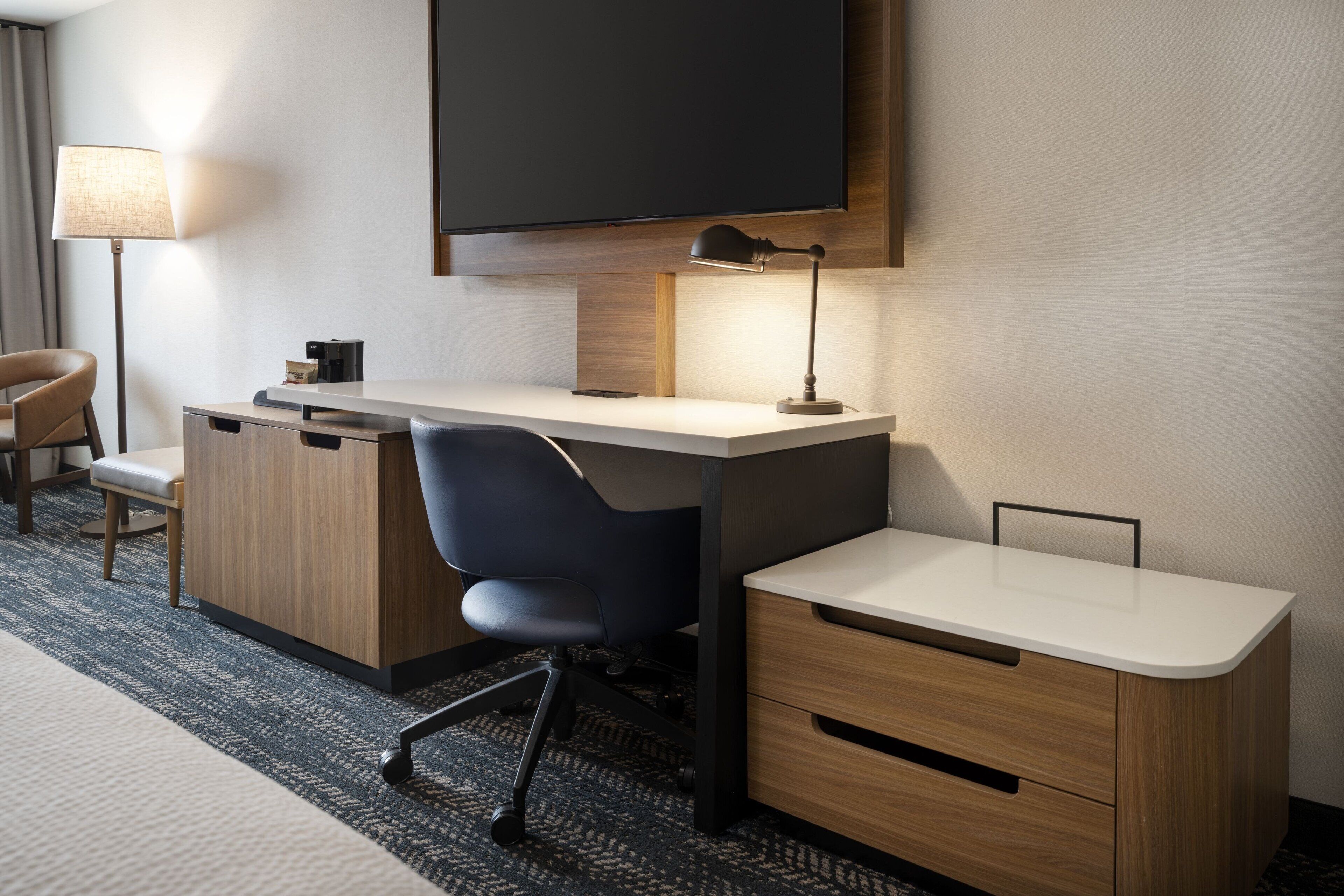 suite, 1 king bed with sofa bed | premium bedding, down duvets, desk, blackout curtains