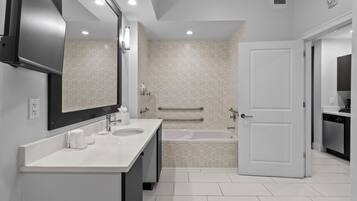 Bañera y ducha independientes, bañera de hidromasaje