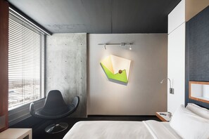 Standard Room, 1 Queen Bed