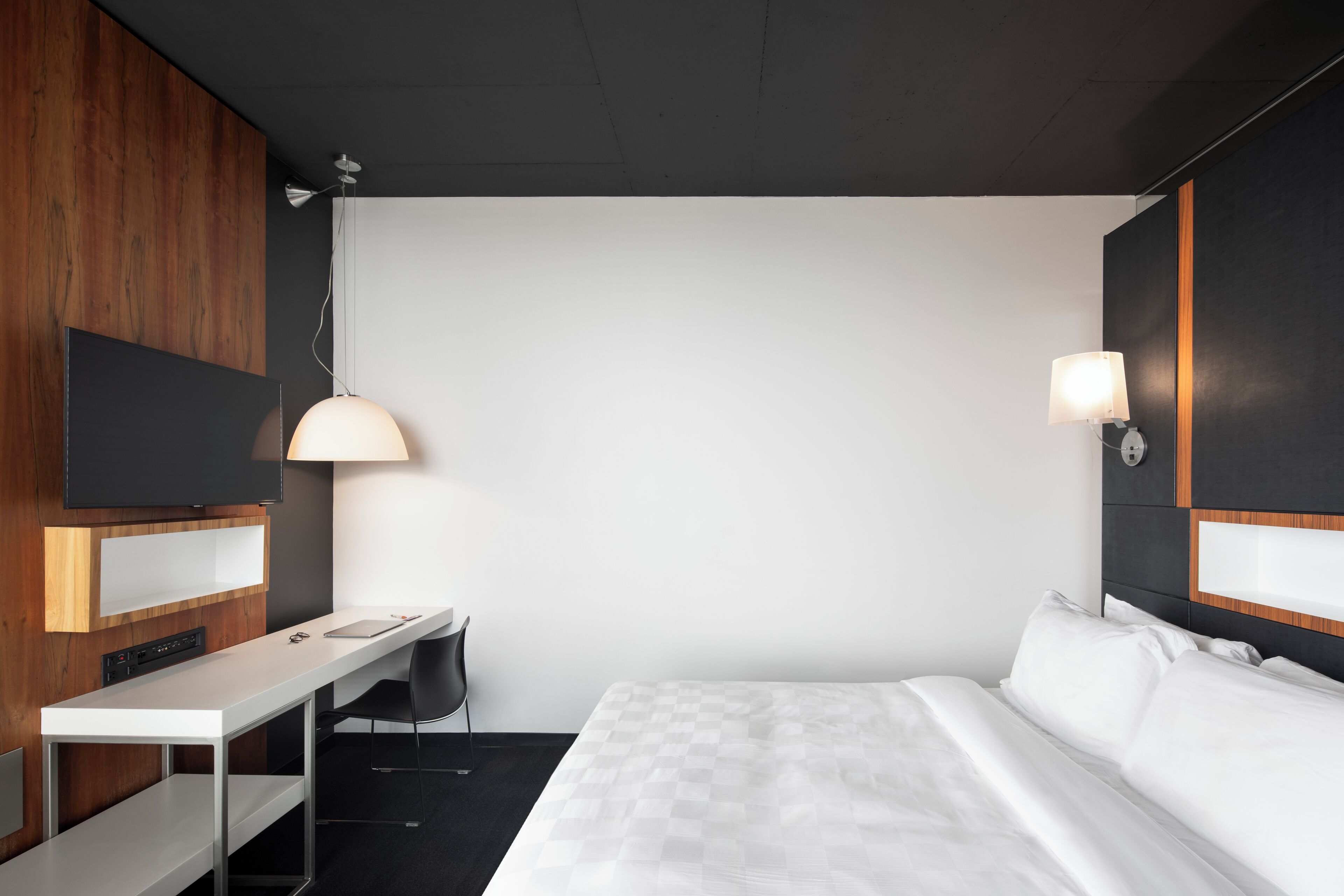 Standard Room, 1 Queen Bed | 1 bedroom, Egyptian cotton sheets, premium bedding, down comforters