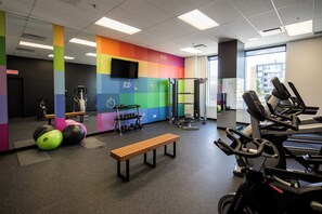 Gym - Hôtel Alt Quartier DIX30 (Brossard)