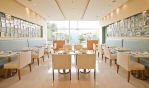 Frokost serveres