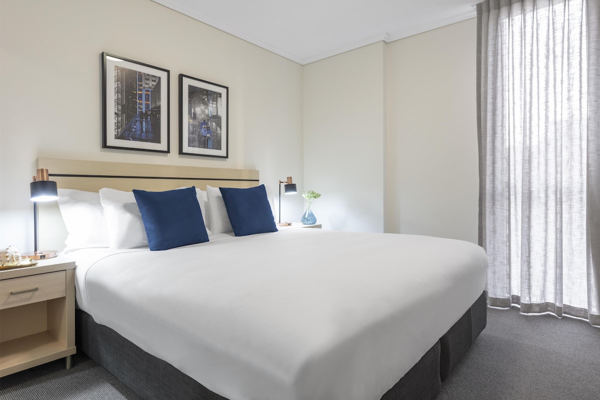 Desk, laptop workspace, iron/ironing board, cribs (surcharge)