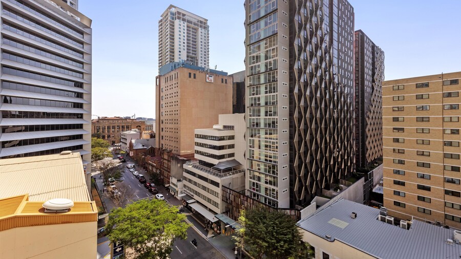 Oaks Brisbane Festival Suites