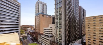 Oaks Brisbane Festival Suites