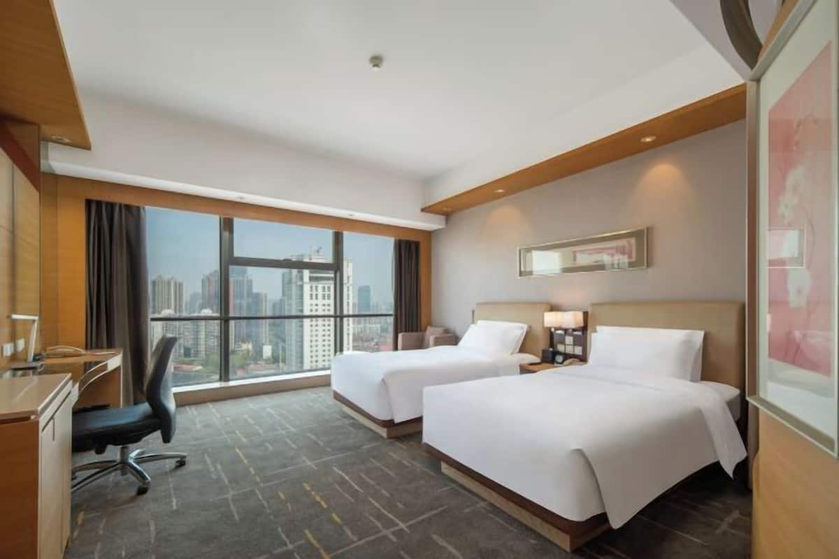 1 bilik tidur, peralatan tempat tidur premium, item bar mini percuma 