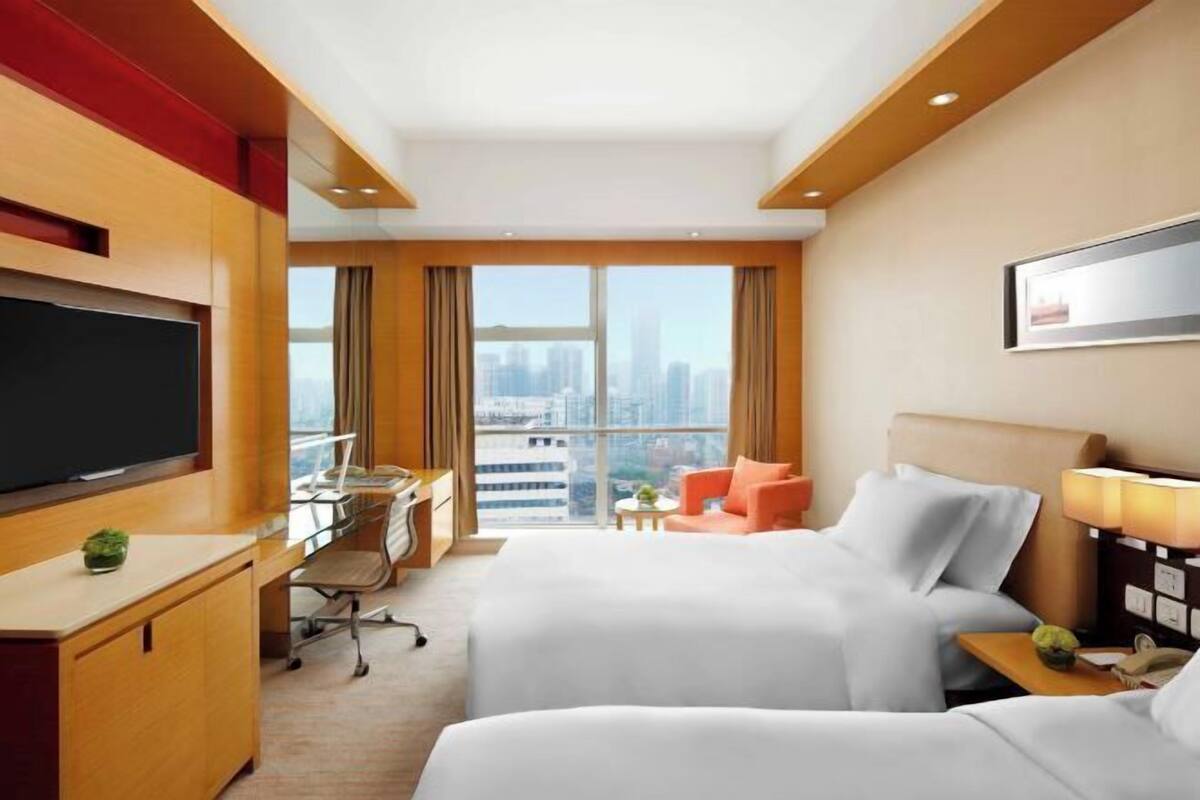Ropa de cama de alta calidad y artículos del minibar gratis