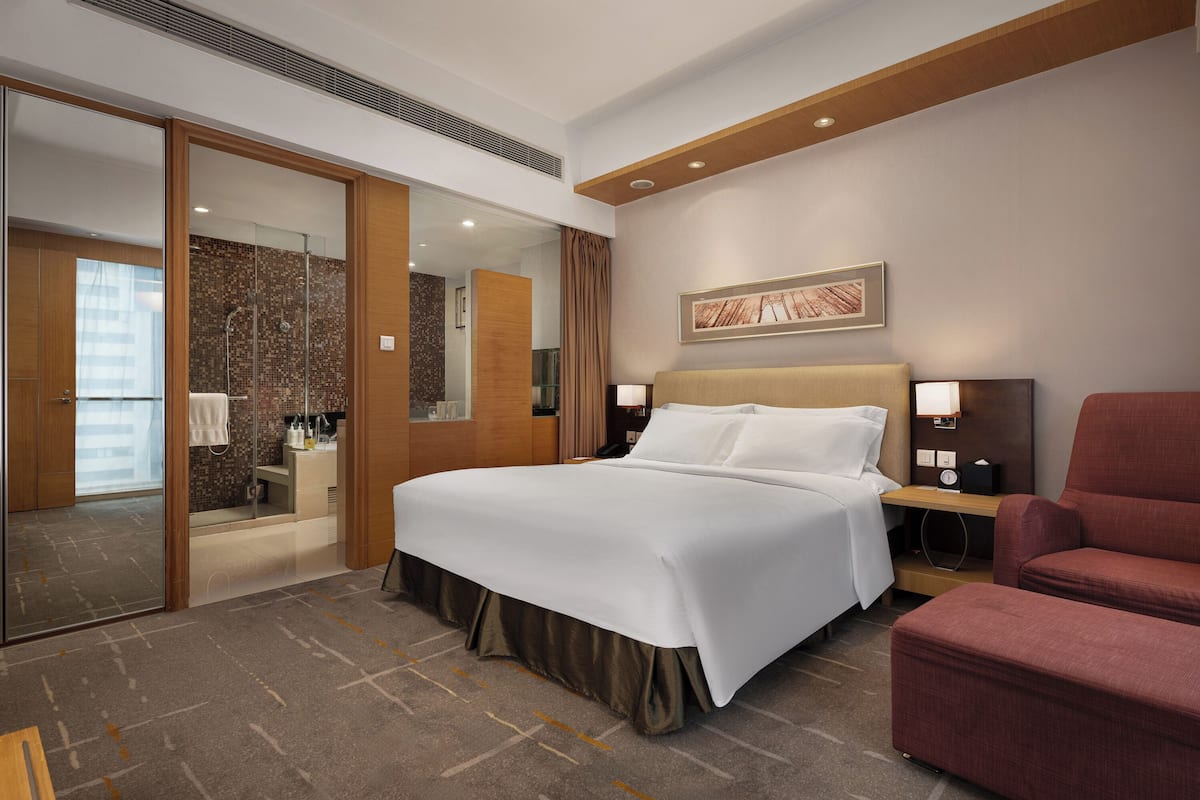 1 bilik tidur, peralatan tempat tidur premium, item bar mini percuma 