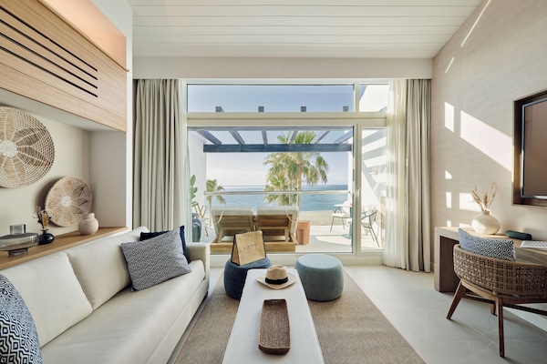 Suite, 1 kamar tidur, pemandangan laut | Pemandangan pantai/laut