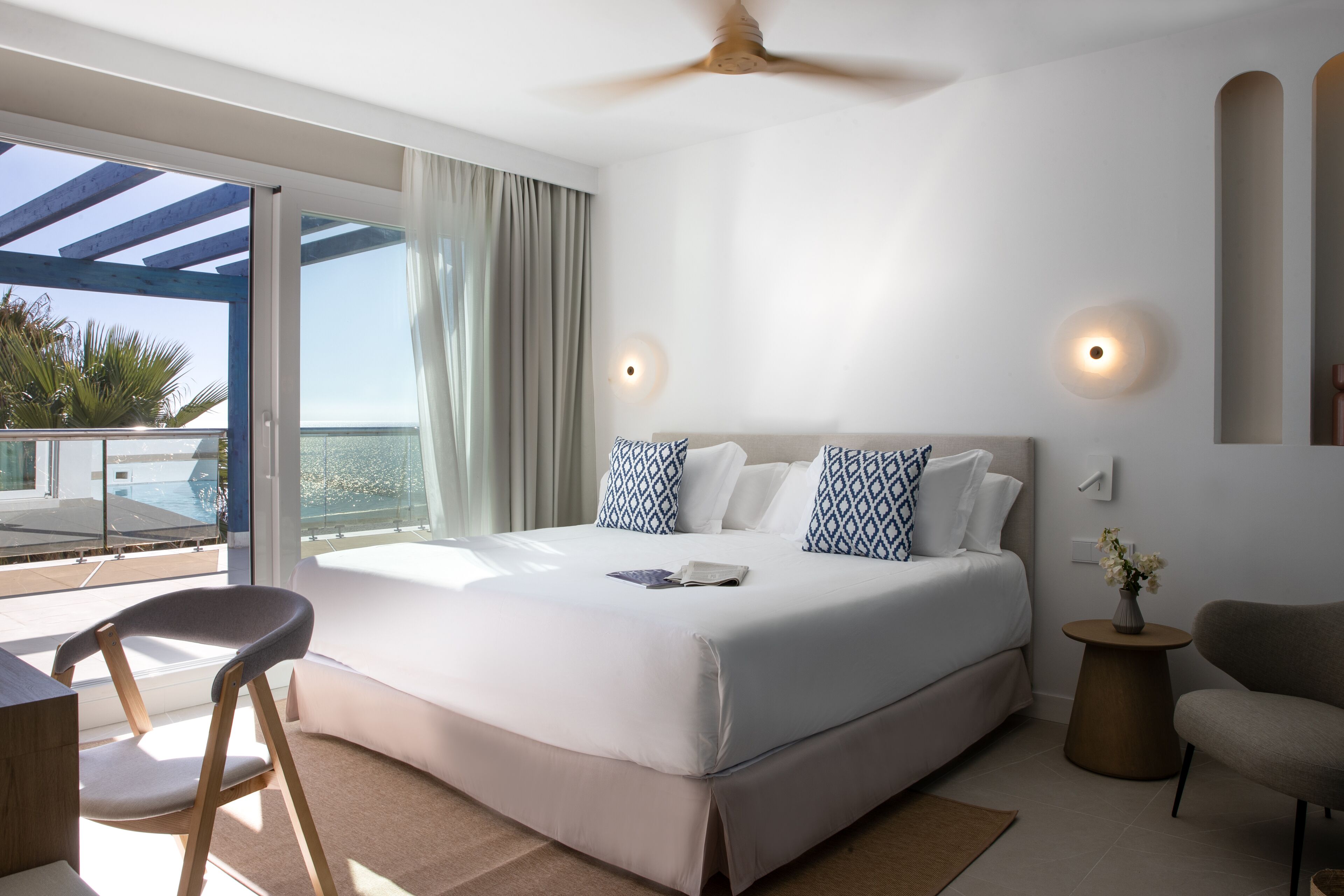 Seprai katun Mesir, seprai premium, busa memori, dan minibar