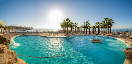 2 outdoor pools, pool umbrellas, pool loungers. Benalma Hotel Costa del Sol