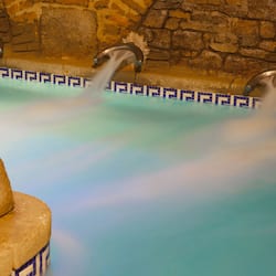 Sauna, hot tub, Turkish bath/hammam, body scrubs, facials