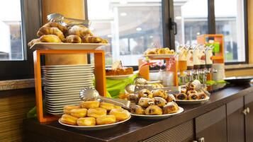 Petit déjeuner buffet